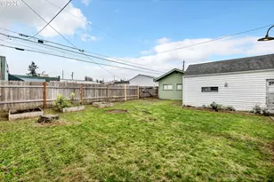648 Juniper St, Junction City, OR 97448 - Photo 47