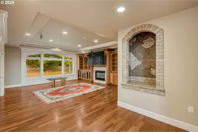 12491 SE Capri Ct, Happy Valley, OR 97086 - Photo 15