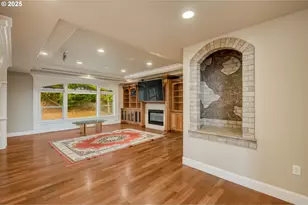 12491 SE Capri Ct, Happy Valley, OR 97086 - Photo 15