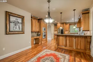 12491 SE Capri Ct, Happy Valley, OR 97086 - Photo 23