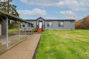 91474 Railroad Rd, Warrenton, OR 97146 - Photo 3