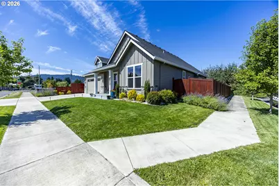 1152 S 46th St, Springfield, OR 97478 - Photo 3