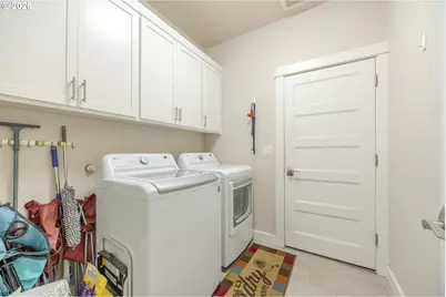 1152 S 46th St, Springfield, OR 97478 - Photo 25