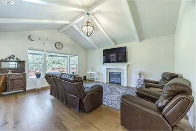 1152 S 46th St, Springfield, OR 97478 - Photo 11