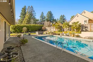 13768 Knaus Rd, Lake Oswego, OR 97034 - Photo 37