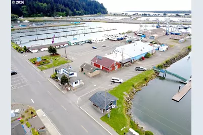 110 Bay Front Loop, Winchester Bay, OR 97467 - Photo 33