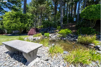 2225 Hayes St, North Bend, OR 97459 - Photo 45