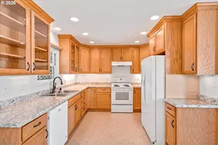 10090 Hoffman Rd, Monmouth, OR 97361 - Photo 13