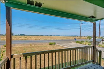 10090 Hoffman Rd, Monmouth, OR 97361 - Photo 5