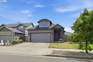 1902 Adelman Loop, Eugene, OR 97402 - Photo 1