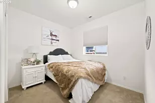1902 Adelman Loop, Eugene, OR 97402 - Photo 25