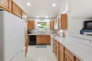 400 Hickory Ct, Lyons, OR 97358 - Photo 9