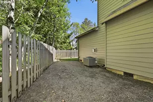 8595 SW Lady Apple Ln, Tigard, OR 97224 - Photo 31