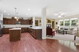 8595 SW Lady Apple Ln, Tigard, OR 97224 - Photo 9