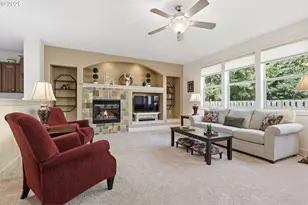 8595 SW Lady Apple Ln, Tigard, OR 97224 - Photo 9