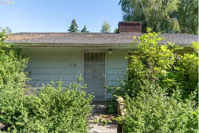 4725 SW Pomona St, Portland, OR 97219 - Photo 3