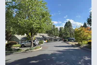 9134 SW Wilshire St, Portland, OR 97225 - Photo 29