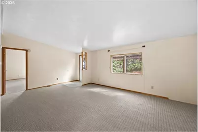 313 NE Kirby Ave, Roseburg, OR 97470 - Photo 7