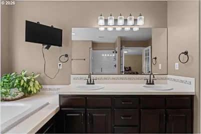 13705 NW 46th Ct, Vancouver, WA 98685 - Photo 37