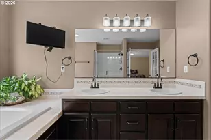 13705 NW 46th Ct, Vancouver, WA 98685 - Photo 37