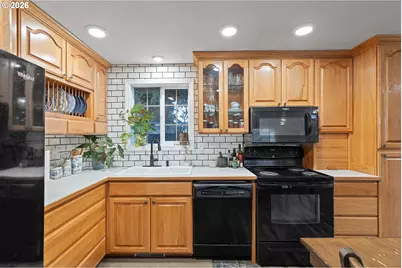 4637 Sunflower Way, Salem, OR 97305 - Photo 11