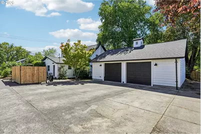 819 Sierra Vista Dr, Newberg, OR 97132 - Photo 3