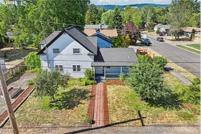 819 Sierra Vista Dr, Newberg, OR 97132 - Photo 1