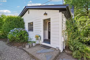 819 Sierra Vista Dr, Newberg, OR 97132 - Photo 37