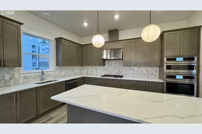 11751 SW Hayrick Ter, Beaverton, OR 97007 - Photo 15