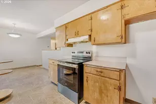 6615 SW Canyon Dr, Portland, OR 97225 - Photo 7