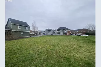 1305 NE Village St, Fairview, OR 97024 - Photo 5