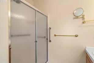 1805 NE 94th St, Vancouver, WA 98665 - Photo 21