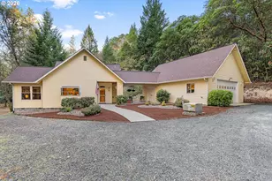 780 Pinecrest Dr, Grants Pass, OR 97526 - Photo 3