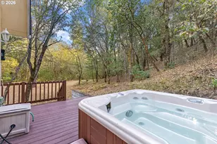780 Pinecrest Dr, Grants Pass, OR 97526 - Photo 33