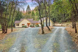 780 Pinecrest Dr, Grants Pass, OR 97526 - Photo 43