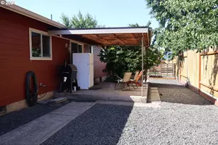 3030 NE Newby St, McMinnville, OR 97128 - Photo 21