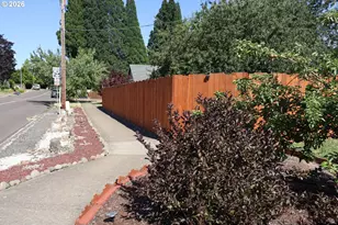 3030 NE Newby St, McMinnville, OR 97128 - Photo 27