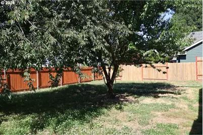 3030 NE Newby St, McMinnville, OR 97128 - Photo 23