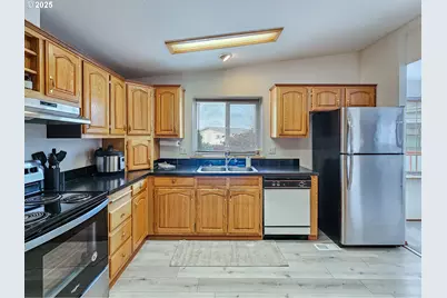 1509 Centennial Cir, Forest Grove, OR 97116 - Photo 13