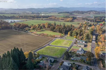 8 W Grant St #8, Carlton, OR 97111 - Photo 15