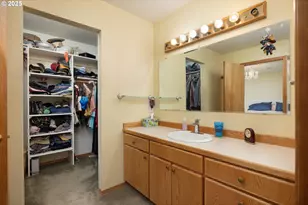 69341 Silver Spur, Sisters, OR 97759 - Photo 13