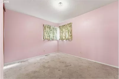 12333 SE Madison St, Portland, OR 97233 - Photo 17