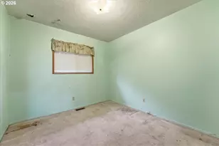 12333 SE Madison St, Portland, OR 97233 - Photo 21