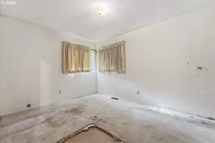 12333 SE Madison St, Portland, OR 97233 - Photo 19