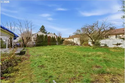 12333 SE Madison St, Portland, OR 97233 - Photo 27