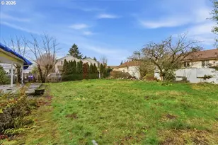 12333 SE Madison St, Portland, OR 97233 - Photo 27