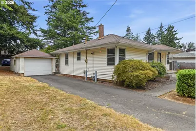 923 NE 155th Ave, Portland, OR 97230 - Photo 3