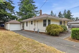 923 NE 155th Ave, Portland, OR 97230 - Photo 3