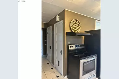 1011 Ingersoll St, Coos Bay, OR 97420 - Photo 13