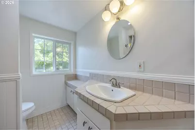 1865 Tabor St, Eugene, OR 97401 - Photo 37